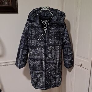 Fashion Nova Black and White Patterned Puffer Jacket